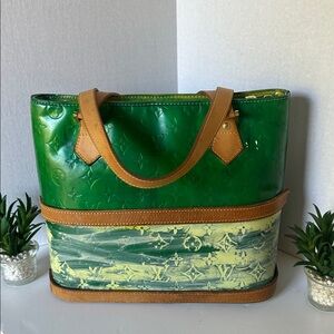 Louis Vuitton Vernis Houston Bag Reimagined 
12” x 10” x 5”
Date Code CA0999